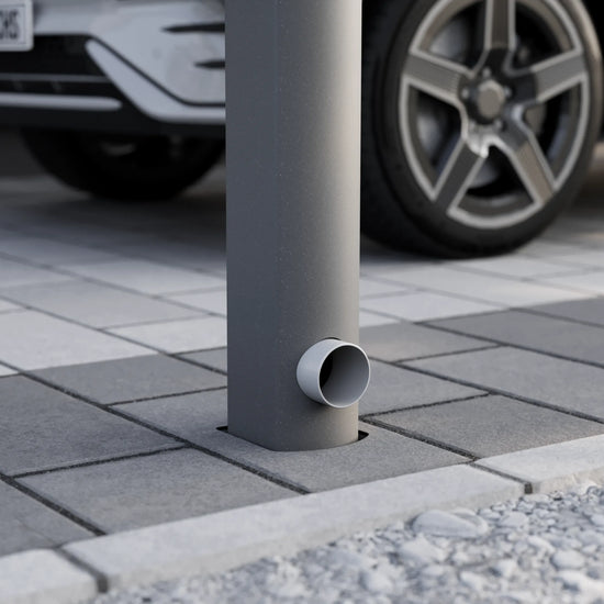 Integrierter Wasserablauf im Curved Pfosten eines Alufuchs Carports – elegante Regenwasserführung zur Entwässerung