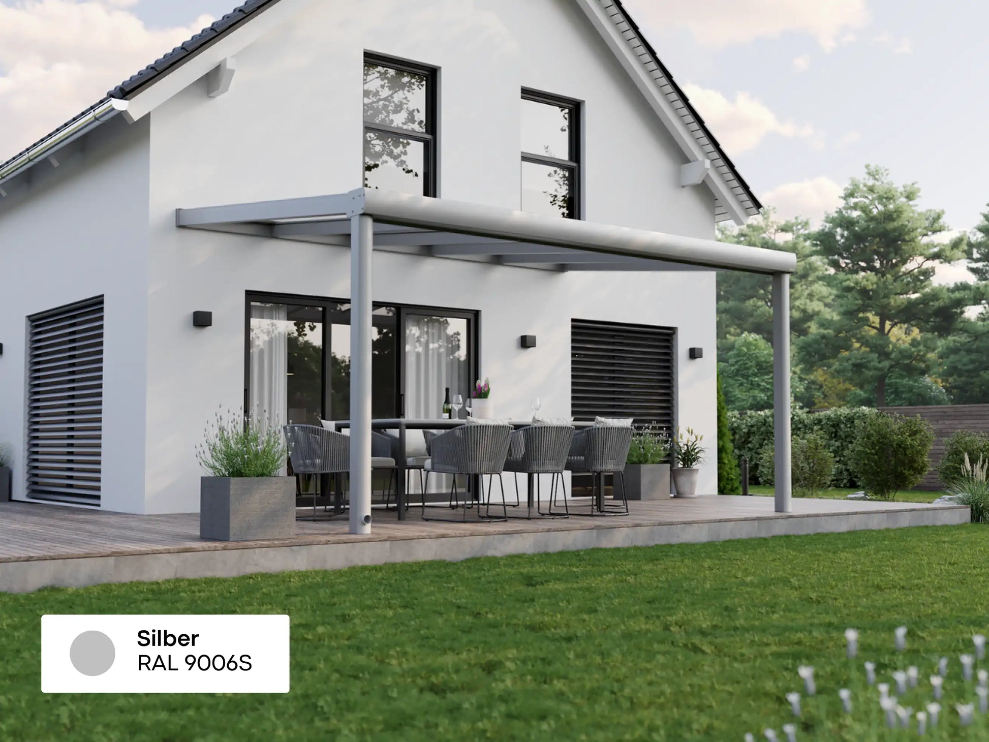 Alufuchs Terrassenüberdachung Wandgebunden im Curved Design aus Aluminium in Silber mit 2 Pfosten am Einfamilienhaus