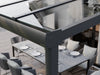 Seitenansicht der Regenrinnen-Seitenkappe einer Alufuchs Terrassenüberdachung im Curved Design mit VSG Glas Klar